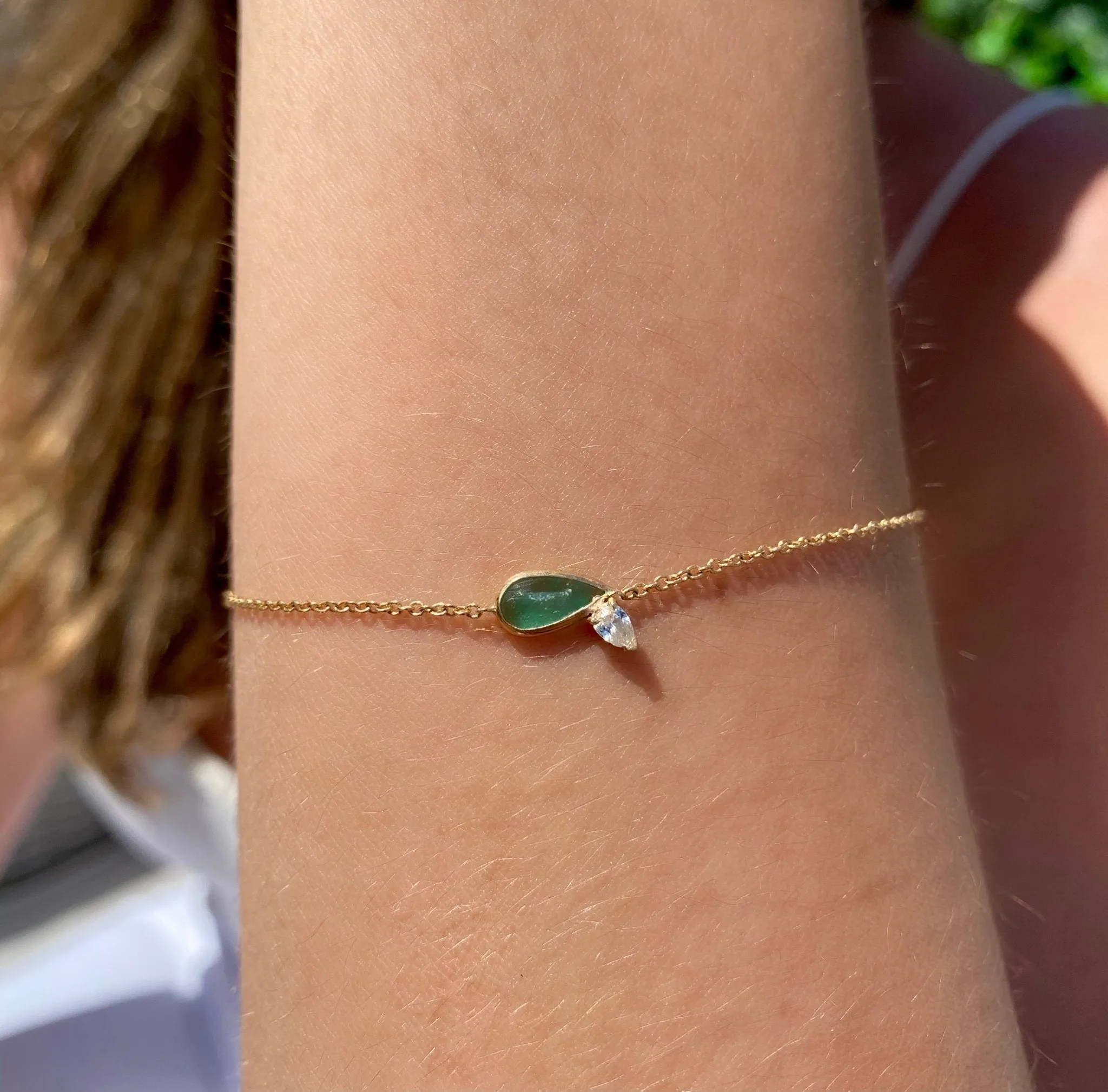 14K Gold Emerald & Diamond Teardrop Bracelet