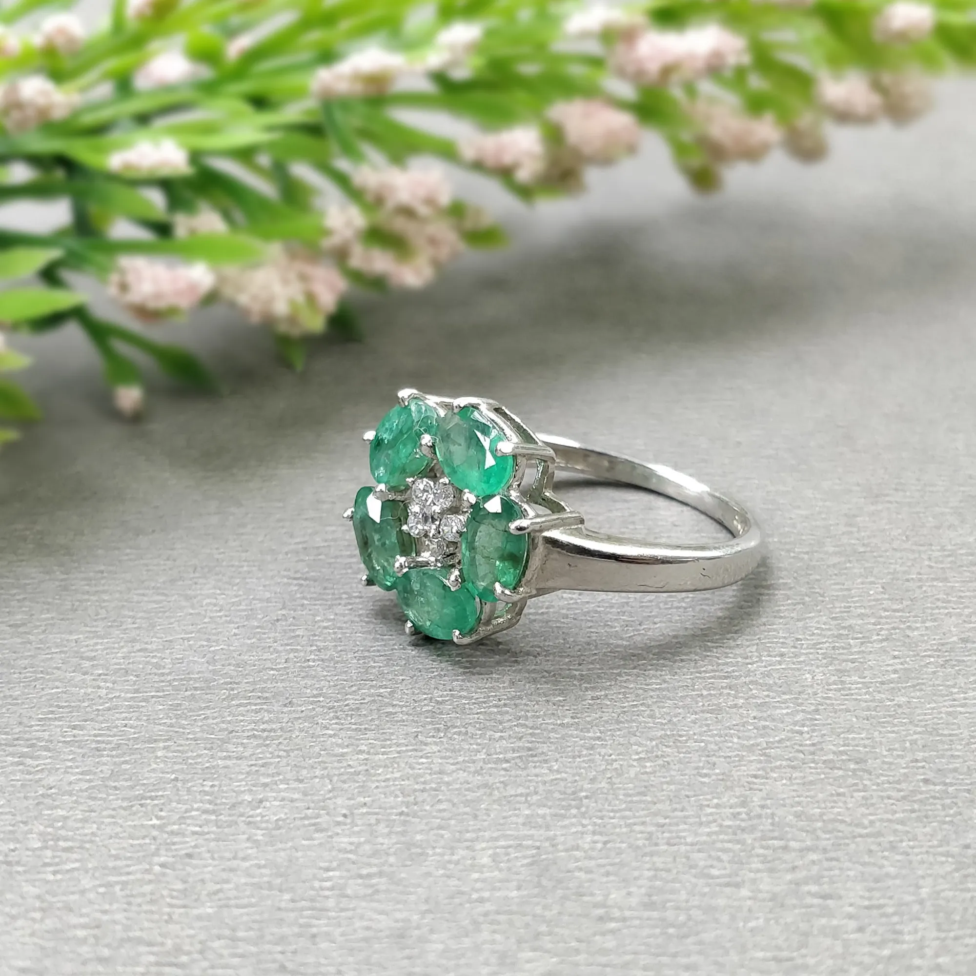 925 Sterling Silver RING : Natural EMERALD Gemstone With CZ Round Normal Cut Prong Set Fine Statement Unisex Ring 7.50US